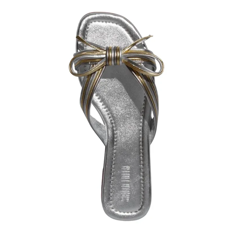 Rasteira verniz laço 