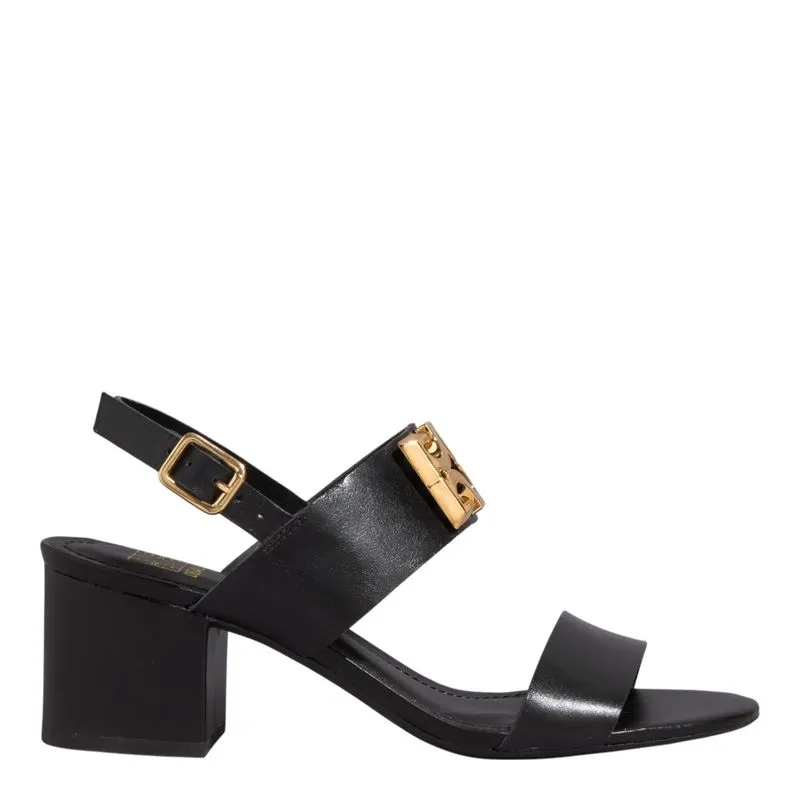 Sandália com Salto Bloco e Detalhe Dourado